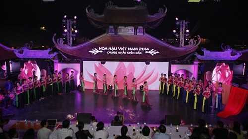 Màn thi áo tắm quyến rũ của các thí sinh HHVN 2014