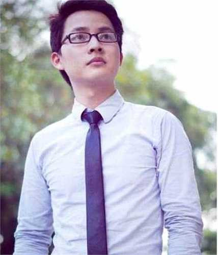 Thầy chia sẻ: 'Với mình, sống là phải hết mình với đam mê, công việc và khi chơi cũng vậy, bạn bè giúp đỡ lẫn nhau'.