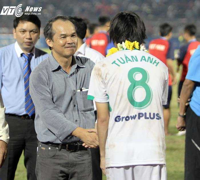 Bầu Đức và Tuấn Anh (Ảnh: Nhạc Dương)