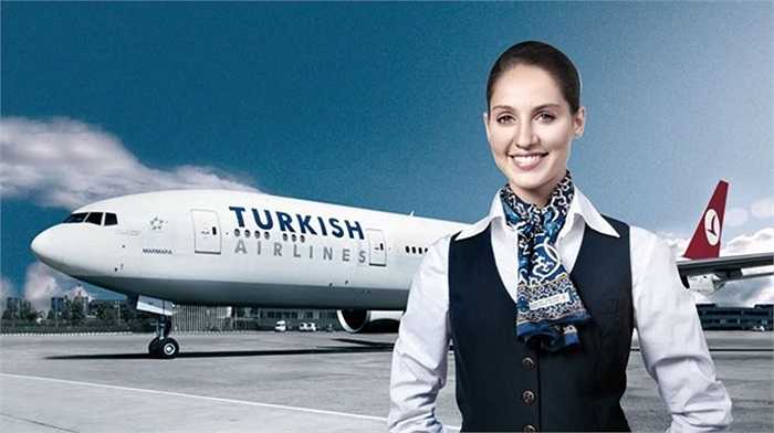 Turkish Airlines, hãng hàng không lớn thứ 4 của châu Âu, từng ra quy định cấm nữ tiếp viên tô son đỏ, móng hồng. Hãng này giải thích: 'Lệnh cấm này nhằm giữ cho đội bay có một dáng vẻ giản dị và chân thật với những tông màu trang điểm nhạt nhẹ, gần gũi tự nhiên để cải thiện việc giao tiếp với hành khách'.