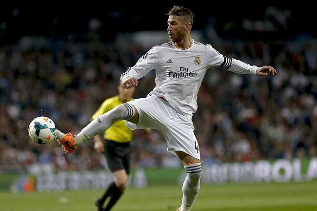 Một năm bội thu các danh hiệu cá nhân của dàn sao tại Bernabeu khi Sergio Ramos nhận giải thưởng hậu vệ xuất sắc nhất