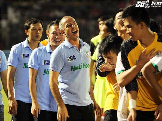 Sau bao gian khó, đây là thành quả xứng đáng cho lối đá đẹp mà U19 HAGL Arsenal JMG dày công theo đuổi