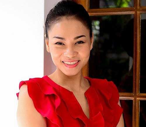 Thu Minh khiến nhiều phụ nữ ghen tị vì sự giàu có và giọng hát ngọt ngào trời phú. Lấy chồng triệu phú Tây, nữ ca sỹ quẳng đi nhiều gánh nặng cuộc sống, nhà lầu, xe hơi, biệt thự thậm chí là phi cơ riêng... tất cả đều thuộc quyền sở hữu của người đẹp.