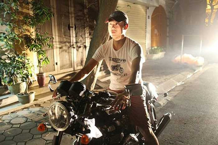 MC Anh Tuấn từng đặt mua một chiếc Triumph Thruxton 900 2013 từ Mỹ