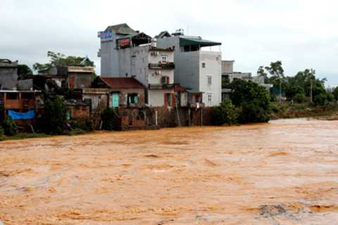 vỡ đập Đầm Hà, Quảng Ninh, di dời hơn 100 hộ dân