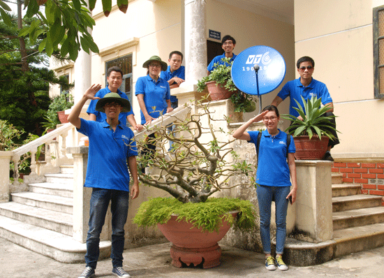 VTC tặng 38 bộ thu truyền hình số cho huyện đảo Bạch Long Vĩ