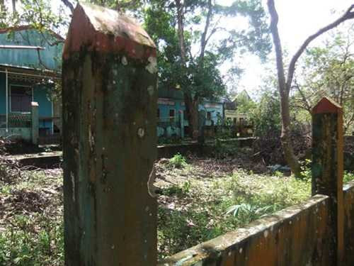 Khu biệt thự cho thú cưng ngày nay đã hoang tàn, xuống cấp