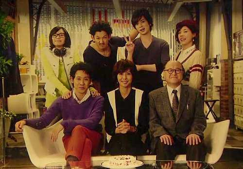 Văn phòng thám tử Lucky luôn ấm cúng và đầy ấp tiếng cười.