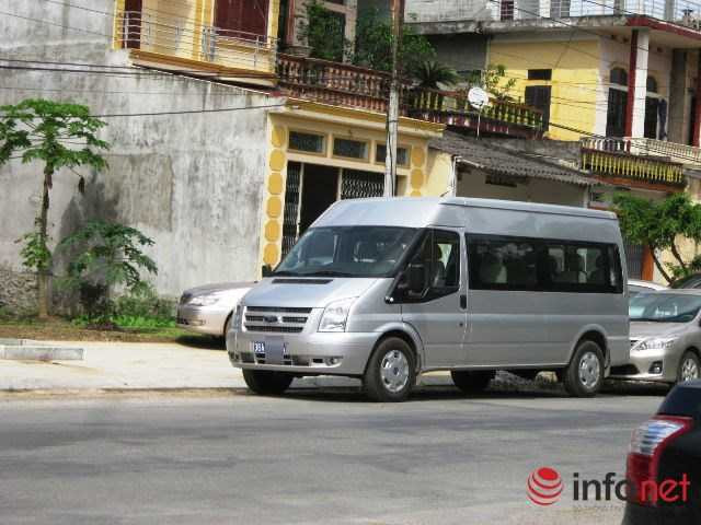 Viện trưởng Viện kiểm sát huyện tổ chức tiệc cưới con tại cơ quan