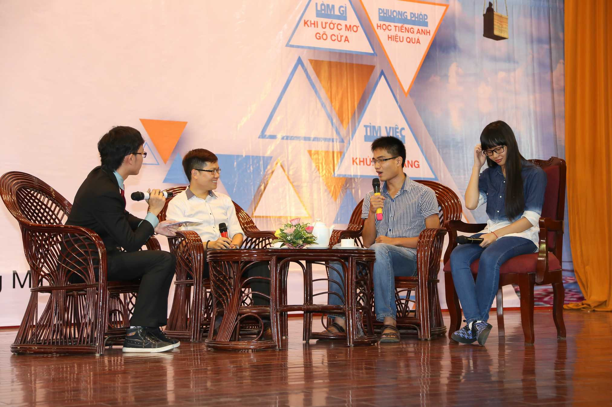 Diễn giả nổi tiếng dạy sinh viên cách vượt qua điểm yếu