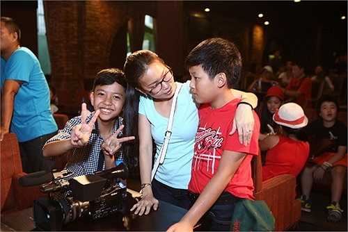 Trong cuộc sống đời thường, khán giả có thể gặp một Cẩm Ly rất bình dị giữa phố hay trong siêu thị.