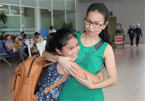 Giản dị, không thích phô trương cuộc sống cá nhân lên mặt báo, nhưng Cẩm Ly - Minh Vy vẫn được đánh giá là một trong những cặp vợ chồng nghệ sỹ giàu có của showbiz Việt.