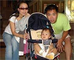 Cô là người đi tiên phong trong việc biểu diễn phục vụ miễn phí cho sinh viên khi thực hiện live show vòng quanh 5 ký túc xá của Đại học TP.HCM và đã thành công ngoài sức tưởng tượng.