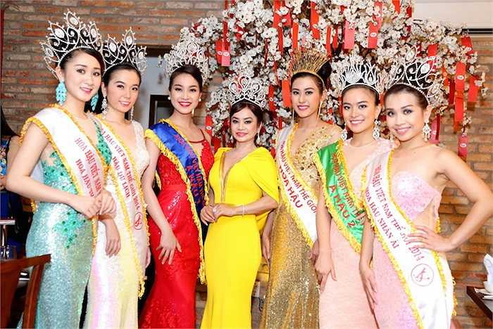 Hoa hậu Bích Liên và Top 6 Hoa hậu Việt Nam Thế giới.