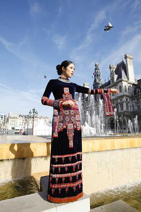 áo dài tại Pháp