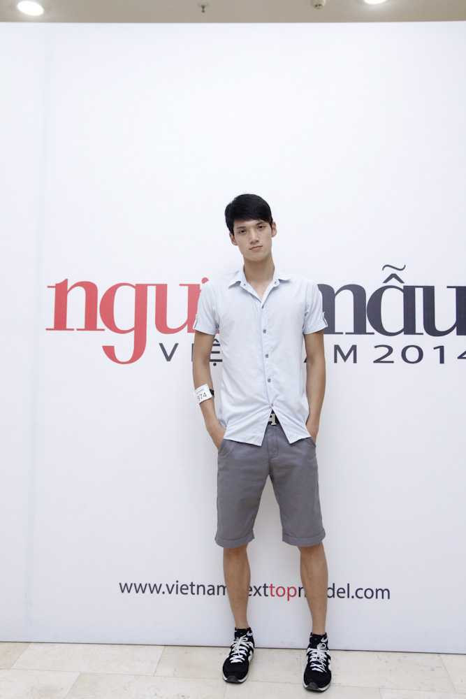 (VTC News) - Người mẫu Xuân Lan đã hoá thành 'phù thuỷ' để chọn ra những gương mặt xuất sắc nhất cho ngôi nhà chung của Vietnam's Next Top Model 2014.