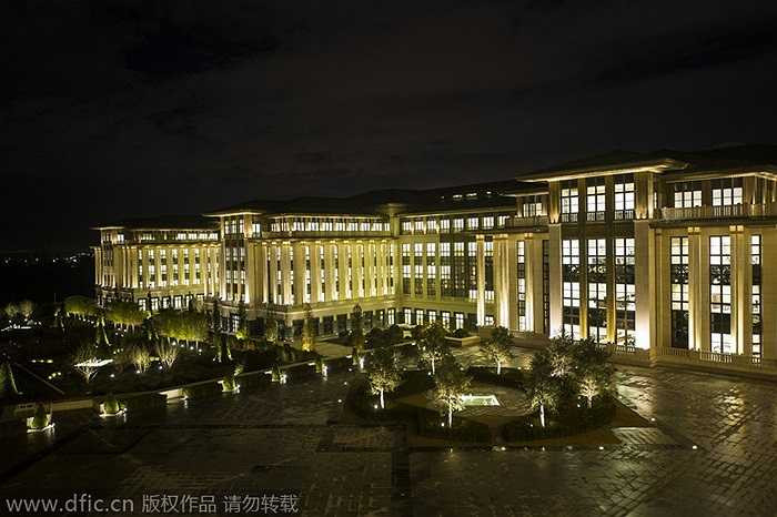 Cận cảnh dinh thự tráng lệ của Tổng thống Thổ Nhĩ Kỳ