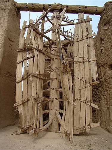 Đây là điều kiện giúp những chiếc 'máy xay' hoạt động với hiệu quả tối đa. Ngành công nghiệp xay xát từ những chiếc cối xay gió được coi là ngành công nghiệp ít tốn kém nhất.