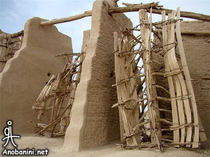 Với lợi thế là sức gió thần tốc, những chiếc cối xay tại đây vẫn được sử dụng.