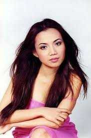 Tưởng đã bình phục, vào tháng 10, cô tổ chức ra mắt cho CD Nuối tiếc một bờ môi - Phai dấu cuộc tình và cùng Nhật Trung hất cho chương trình nhạc Xuân của Thúy Nga. Đây cũng là lần cuối cùng cô trình diễn trước công chúng vì sau đó, sức khỏe sa sút và cô phải vào bệnh viện ở Fountain Valley điều trị. Cuối năm 2005, La Sương Sương được ghép thận lần thứ 2 tại Mỹ nhưng cũng không thành công. Từ việc thay thận, gan bị yếu, cô phải thay gan 2 lần nhưng bệnh tình cũng không khả quan hơn. Theo lời khuyên của bác sĩ, gia đình đã quyết định rút ống trợ sinh. Cô qua đời ngày 24/1/2007 tại bệnh viện ở Mỹ và được an táng tại nghĩa trang Oak Hill, San Jose, ở tuổi 35.