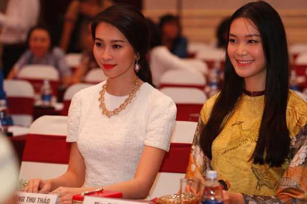 Thu Thảo - Thùy Dung rạng ngời tại họp báo Hoa hậu Việt Nam