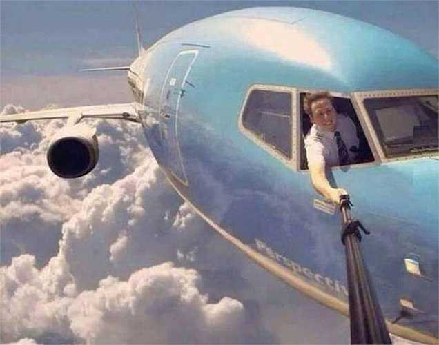 Một chàng phi công có sở thích tương tự.