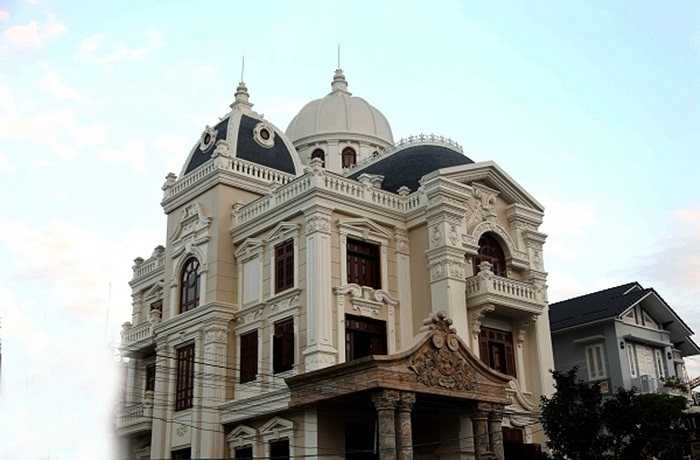 Chi phí xây dựng hết 2 triệu USD, nội thất toàn hàng 'khủng', tòa lâu đài của cặp vợ chồng đại Gia ở Hải Phòng tạo ấn tượng mạnh với người có dịp qua đây