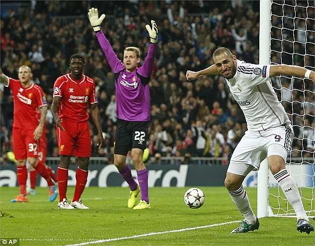 Benzema là điểm sáng của Real ở loạt trận thứ 4 Champions League chứ không phải Ronaldo