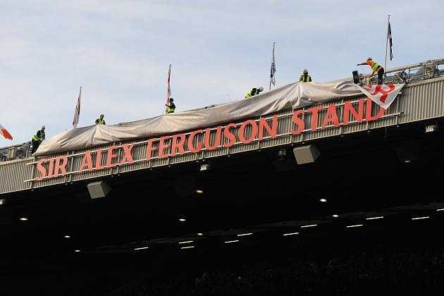 Cuối năm 2011 và 2012, khán đài và tượng đồng mang tên Sir Alex Ferguson lần lượt được khánh thành