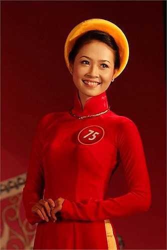 Trong cuộc thi, cô cũng được coi là ứng cử viên sáng giá cho vương miện hoa hậu vì vẻ đẹp thùy mị, thuần khiết. 