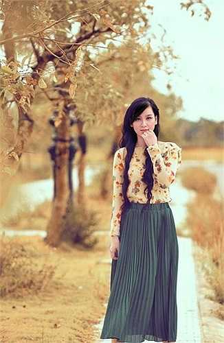 Thùy Anh từng tham gia và giành giải nhất cuộc thi 'Học sinh thanh lịch' Trường THPT Đồng Khánh - Hai Bà Trưng, TP. Huế nhân kỷ niệm 95 năm thành lập trường 1917 - 2012.