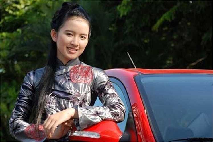 Giang học để áp dụng kiến thức vào thực tiễn, bởi vậy mà Giang tuyệt đối không học theo kiểu 'trả bài' đối phó'.