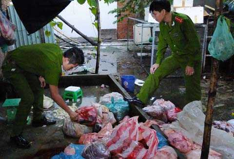 Đà Nẵng, phát hiện, cơ sở chế biến, nội tạng bẩn, vào bụng, cảnh sát, môi trường