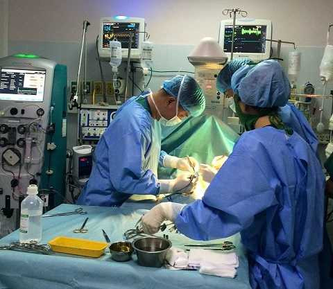 Cứu sống người tim ngừng đập