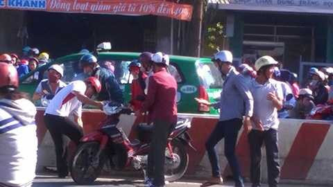 Khu du lịch Đại Nam, đại lộ Bình Dương, tê liệt giao thông