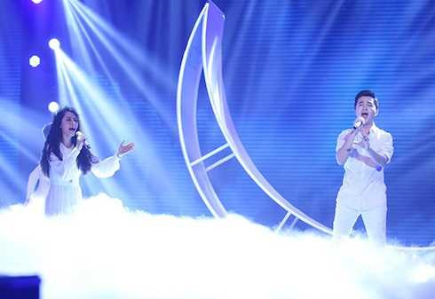 Cặp đôi hoàn hảo: Vân Trang bị Quốc Đại 'giành' váy