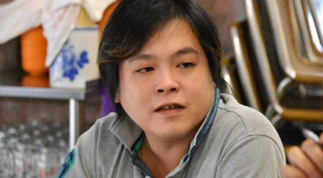 Jover Chew, ông chủ của cửa hàng lừa bán iPhone cho du khách Việt