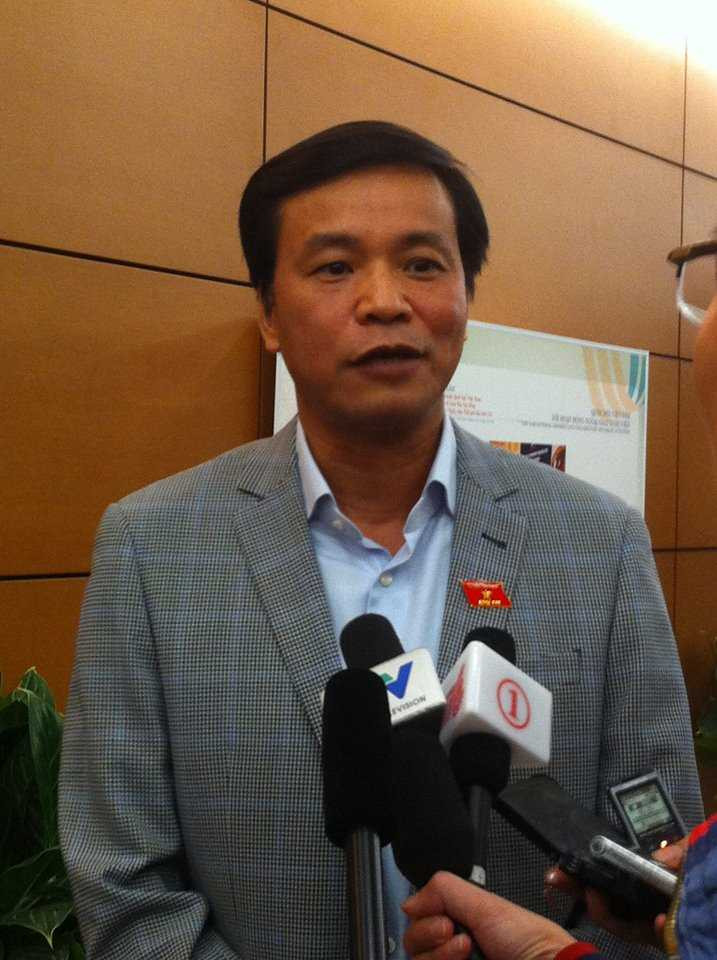 Vì sao ‘tư lệnh ngành’ ngân hàng, y tế không trả lời chất vấn?