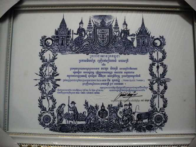 Nông dân Việt sửa xe bọc thép Campuchia sáng tạo thế nào?