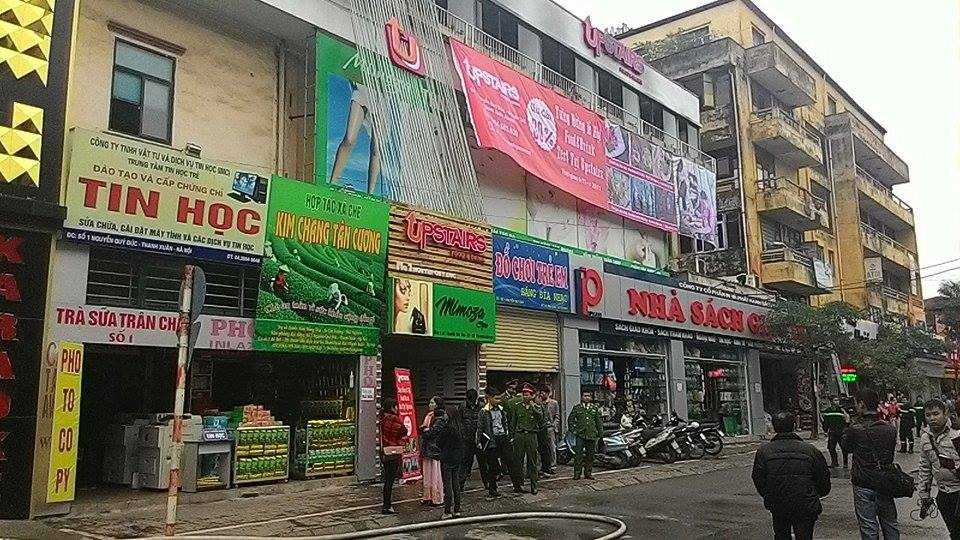 Hà Nội: Cháy lớn tại quán cà phê quận Thanh Xuân Bắc