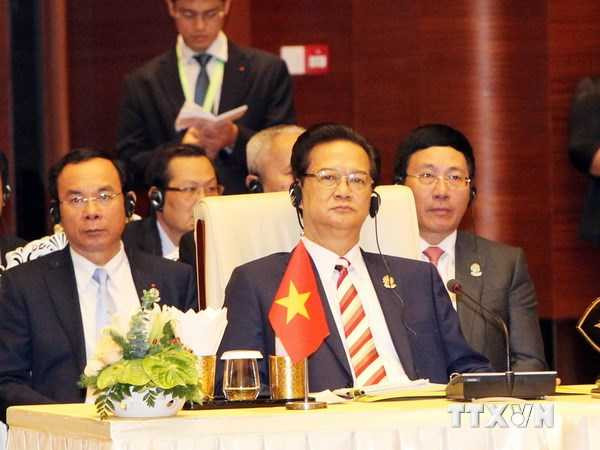 Thủ tướng nêu bật vấn đề Biển Đông tại Hội nghị cấp cao ASEAN