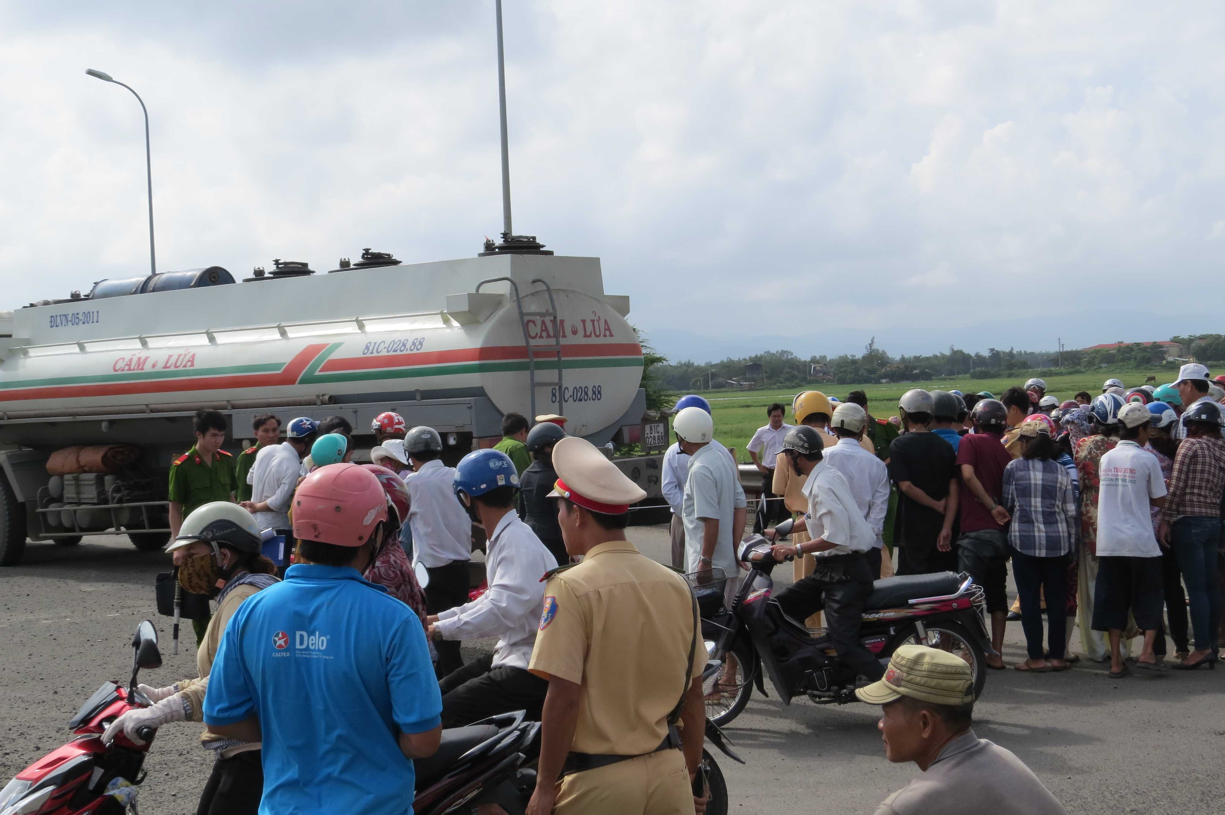 Bị xe bồn đâm từ phía sau, một phụ nữ chết thảm