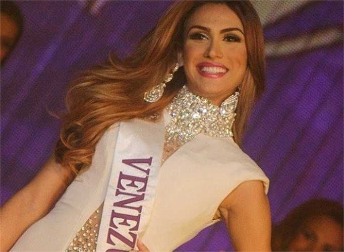 Cô chinh phục được toàn bộ giám khảo và khán giả, xuất sắc vượt qua 22 đối thủ đến từ 18 quốc gia nhờ vẻ ngoài xinh đẹp, quyến rũ cùng lối ứng xử thông minh.