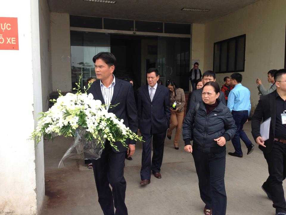 Trưa nay, thi thể 3 người Việt tử nạn trên MH17 về đến Nội Bài