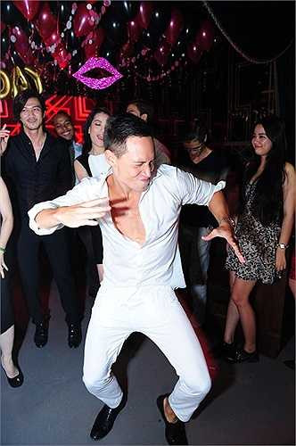 Kim Lý sinh năm 1983, anh sở hữu vẻ ngoài điển trai cùng thân hình cuốn hút.