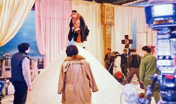 Trư Bát Giới chuẩn bị cho một màn hỗn chiến.