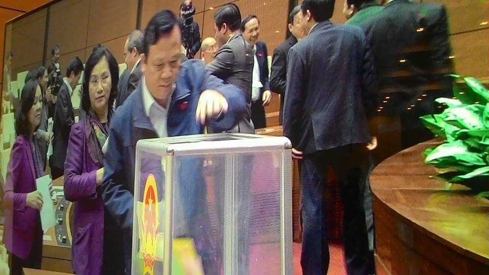 Quốc hội công bố kết quả lấy phiếu tín nhiệm 50 chức danh