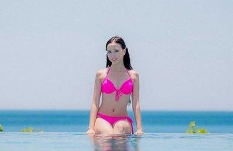 Với niềm đam mê thời trang, cô hiện đang tham gia hai cuộc thi lớn là Người đẹp Tỏa sáng và Miss Ngoisao, tạo tiền đề cho cuộc thi HHVN sắp đến.