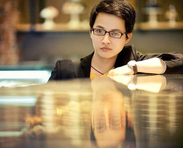 thầy giáo hot boy