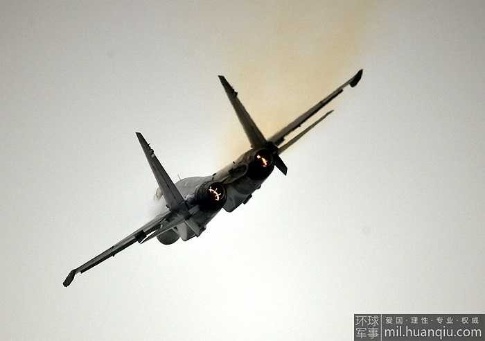 Máy bay chiến đấu thế hệ 4++ Su-35 của Nga tại triển lãm hàng không Chu Hải, Trung Quốc